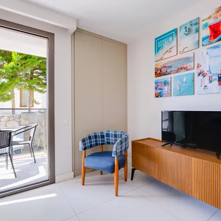 Flat With Shared Pool Near In Bodrum 公寓